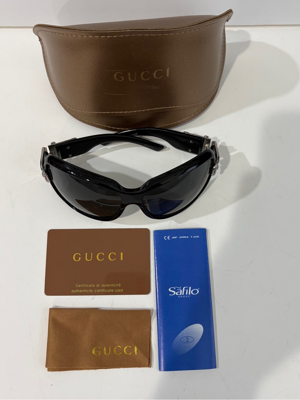 Gucci Black Women's Oversized Sunglasses